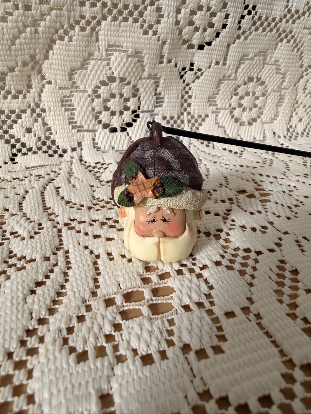 Christmas Holiday Decorative Resin Santa Claus Candle Snuffer